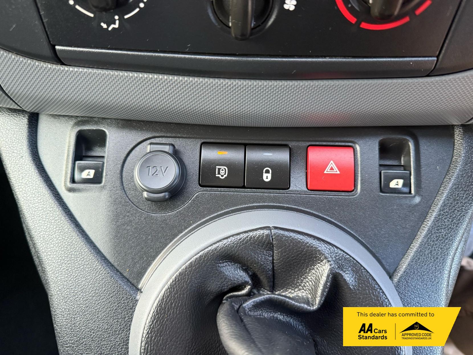Peugeot Partner 1.6 HDi 850 Professional Panel Van 4dr Diesel Manual L1 (132 g/km, 90 bhp)