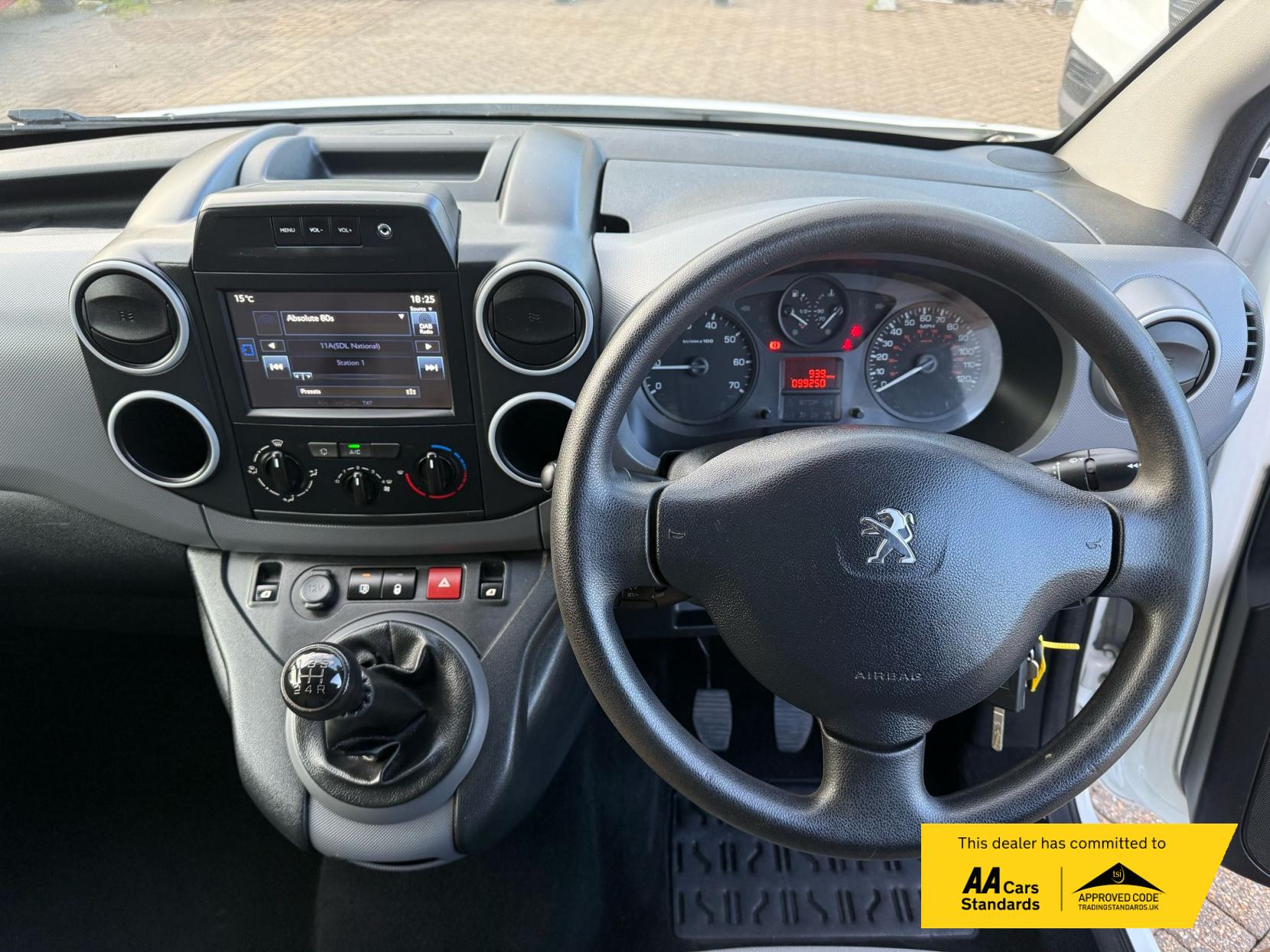Peugeot Partner 1.6 HDi 850 Professional Panel Van 4dr Diesel Manual L1 (132 g/km, 90 bhp)