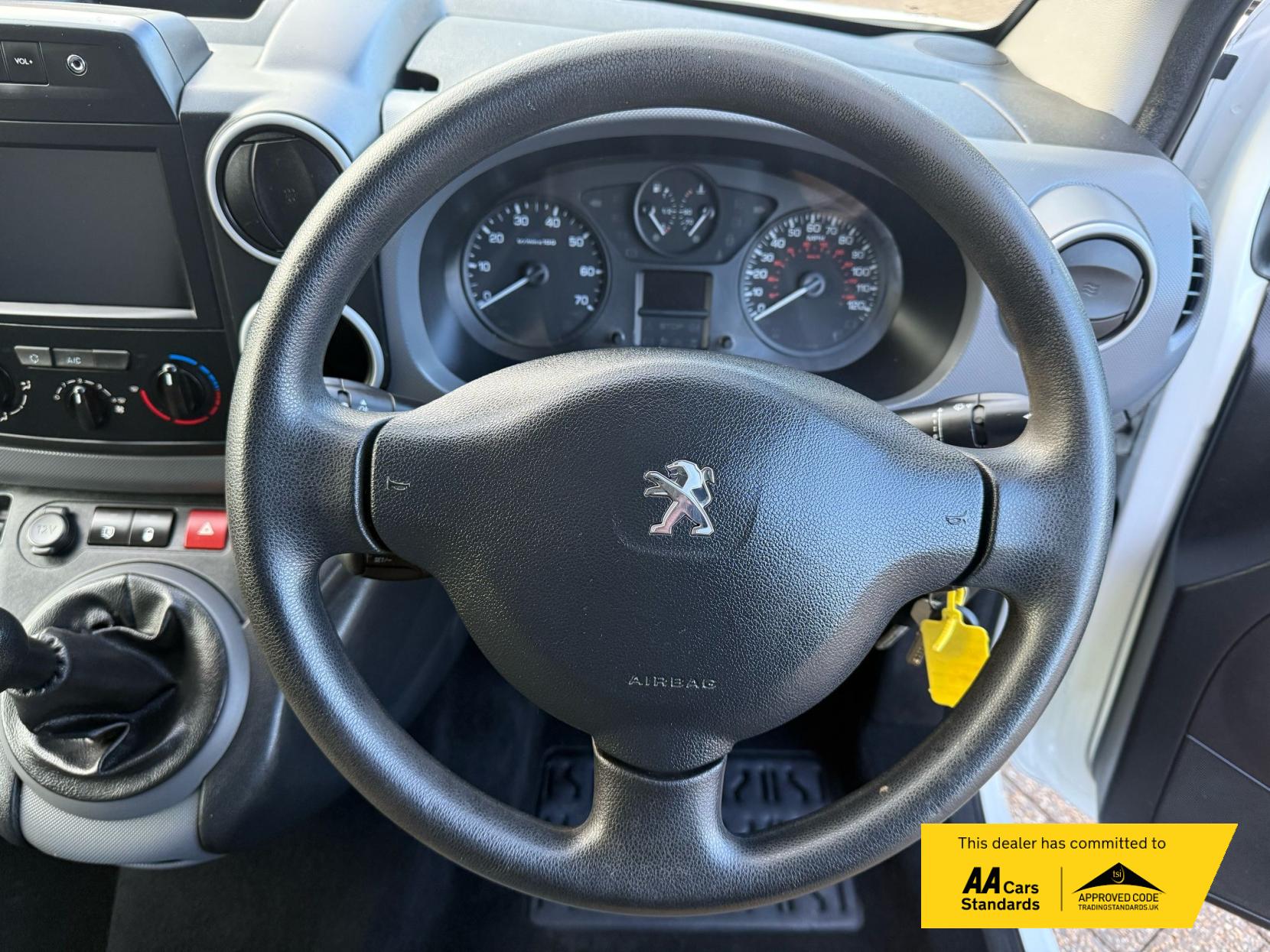 Peugeot Partner 1.6 HDi 850 Professional Panel Van 4dr Diesel Manual L1 (132 g/km, 90 bhp)