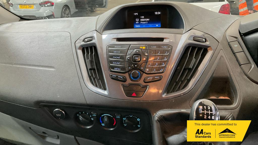 Ford Transit Custom 2.0 TDCi 270 Limited Panel Van 5dr Diesel Manual L1 H1 (157 g/km, 128 bhp)