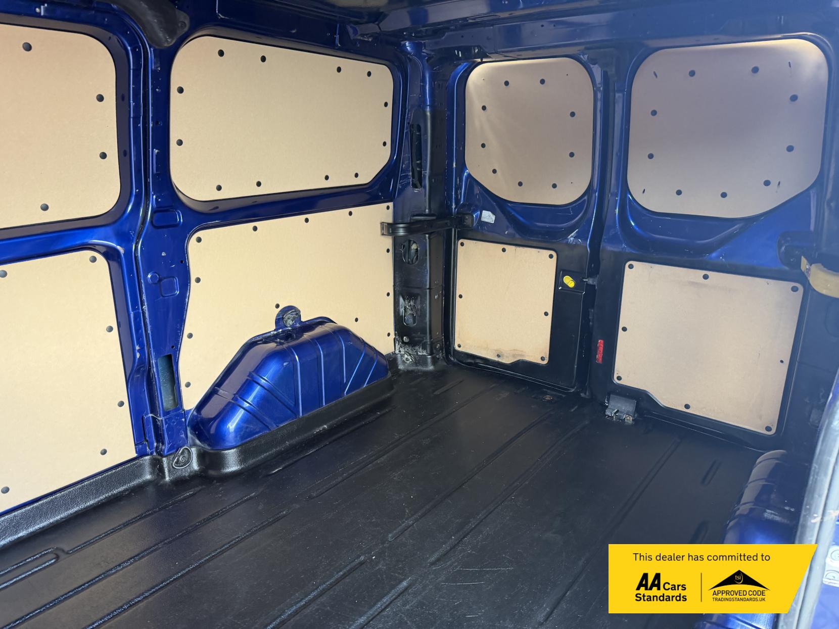 2017 Ford Transit Custom 2.0 TDCi 270 Limited Panel Van 5dr Diesel Manual L1 H1 (157 g/km, 128 bhp) - Thumbnail 22