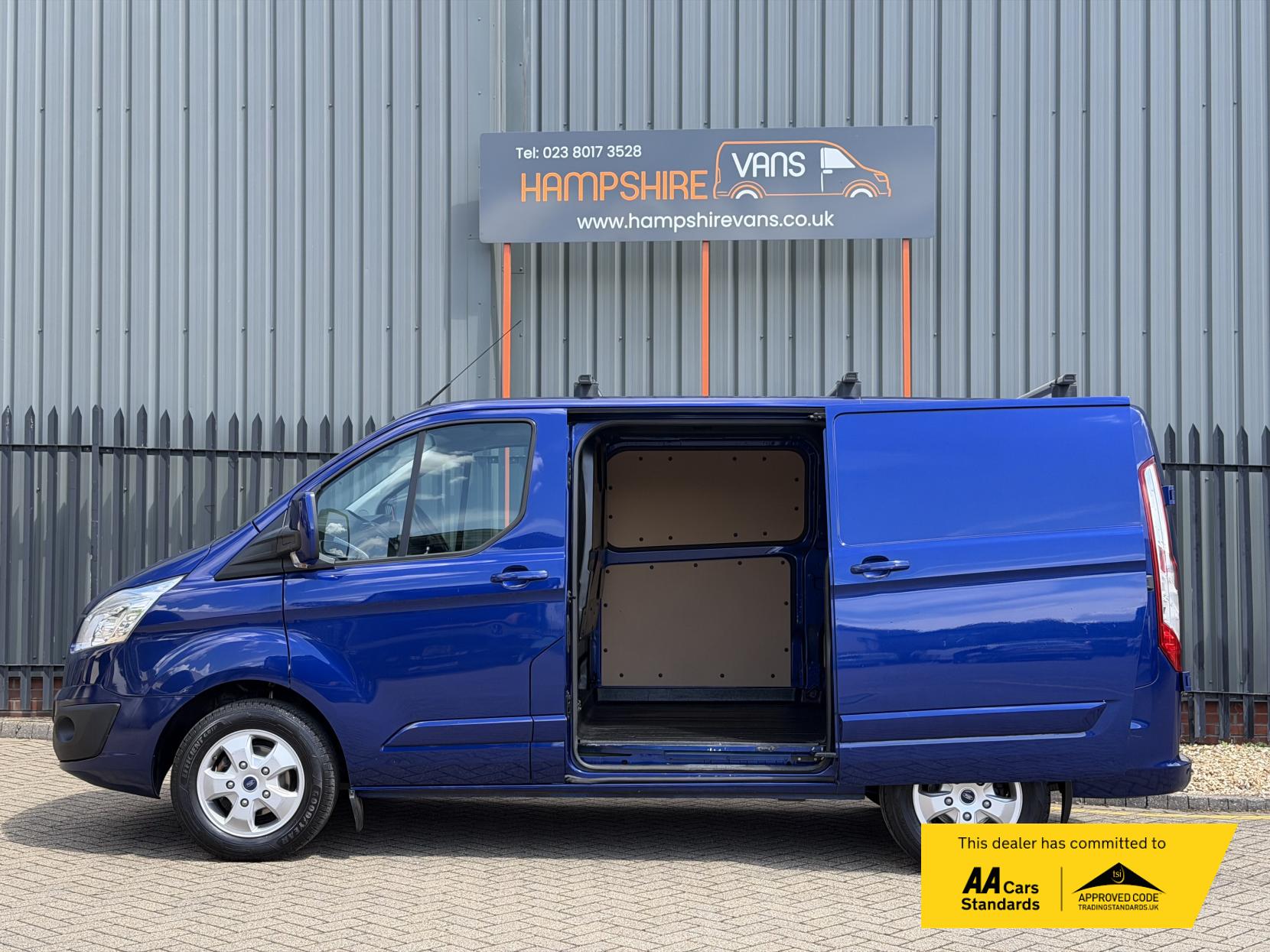 2017 Ford Transit Custom 2.0 TDCi 270 Limited Panel Van 5dr Diesel Manual L1 H1 (157 g/km, 128 bhp) - Thumbnail 7
