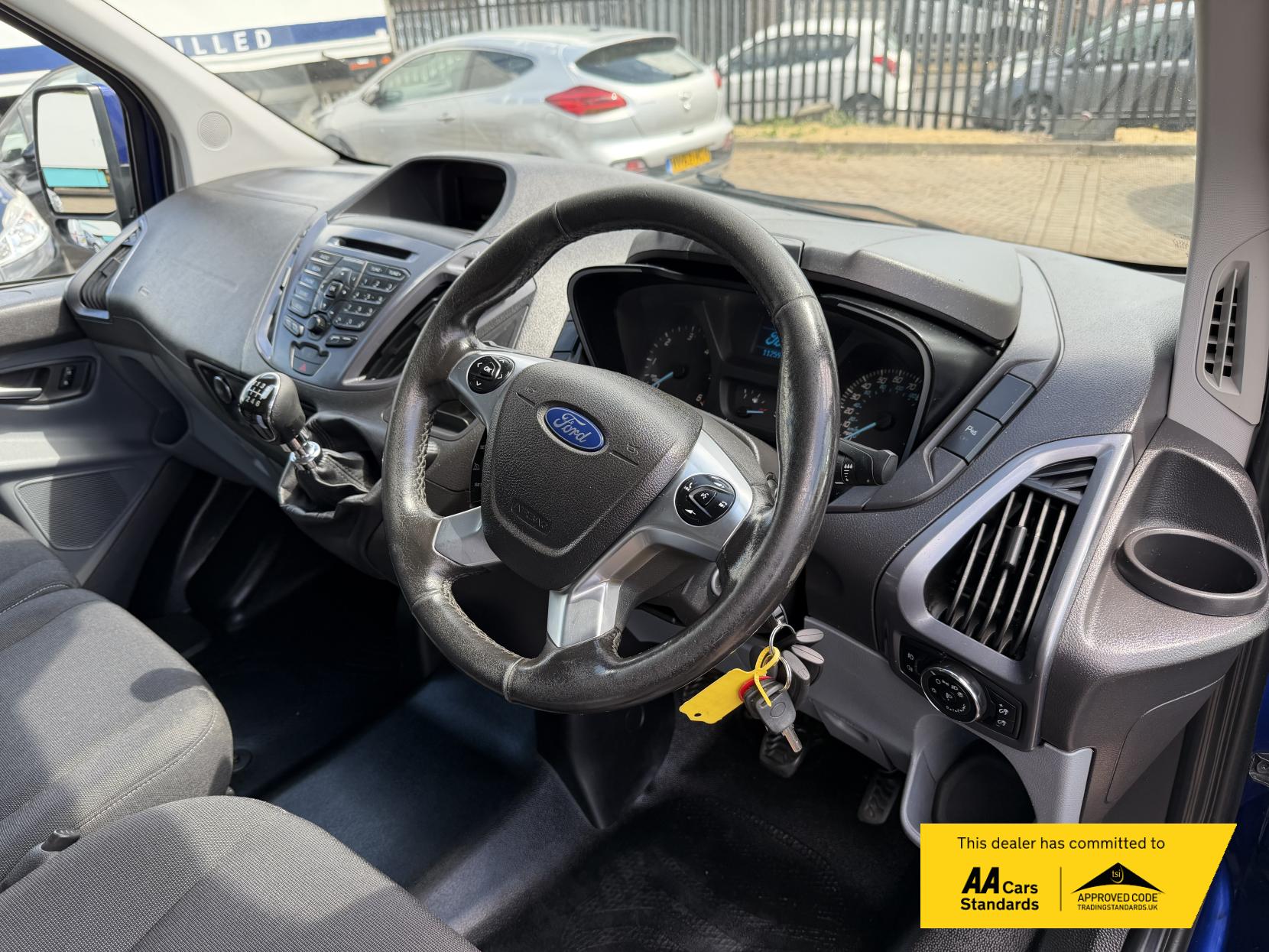 2017 Ford Transit Custom 2.0 TDCi 270 Limited Panel Van 5dr Diesel Manual L1 H1 (157 g/km, 128 bhp) - Thumbnail 47