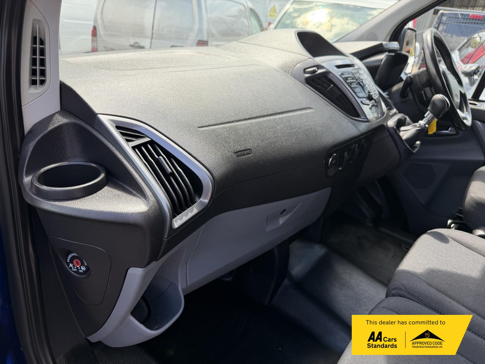 2017 Ford Transit Custom 2.0 TDCi 270 Limited Panel Van 5dr Diesel Manual L1 H1 (157 g/km, 128 bhp) - Thumbnail 27