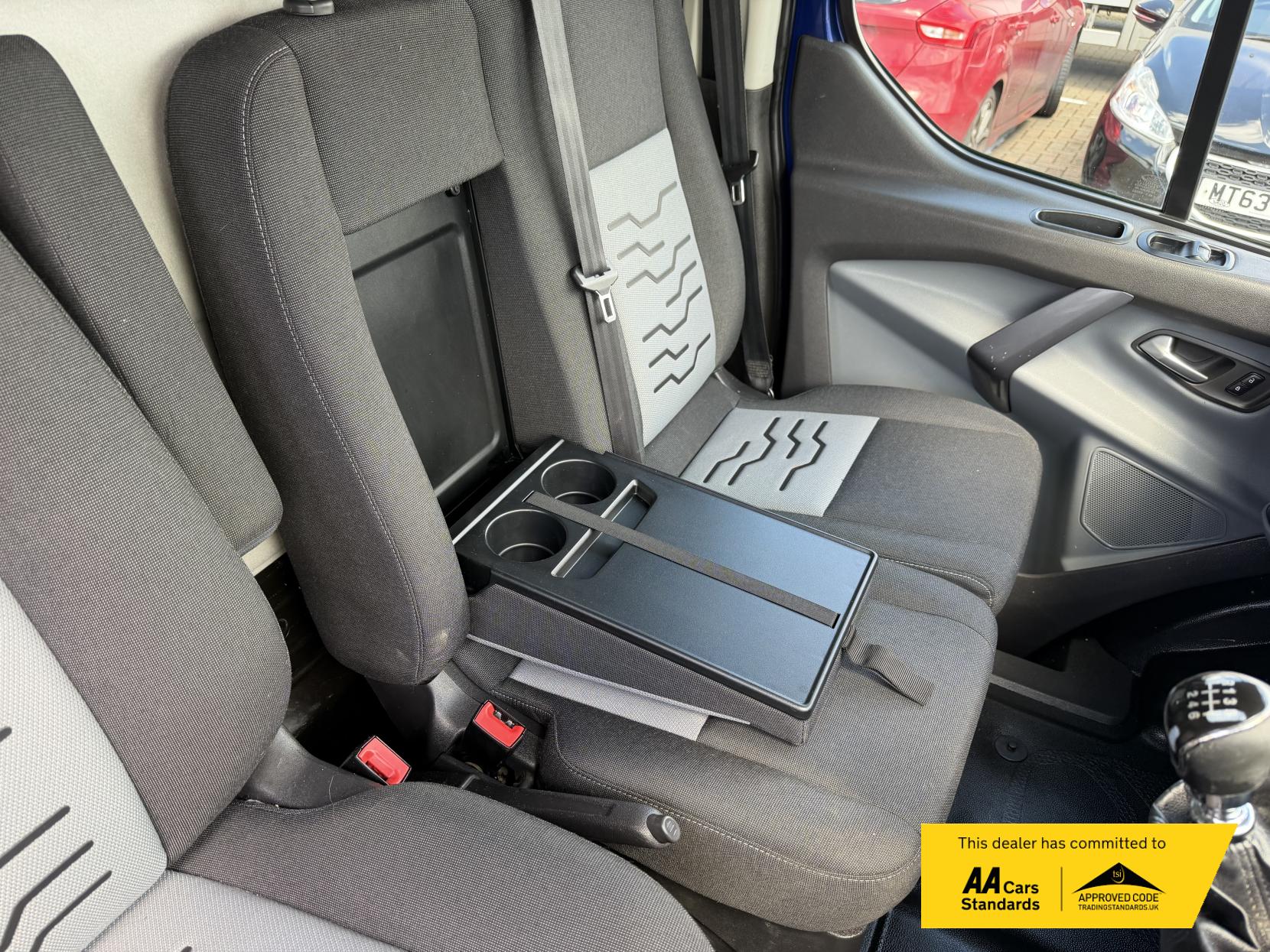 2017 Ford Transit Custom 2.0 TDCi 270 Limited Panel Van 5dr Diesel Manual L1 H1 (157 g/km, 128 bhp) - Thumbnail 11