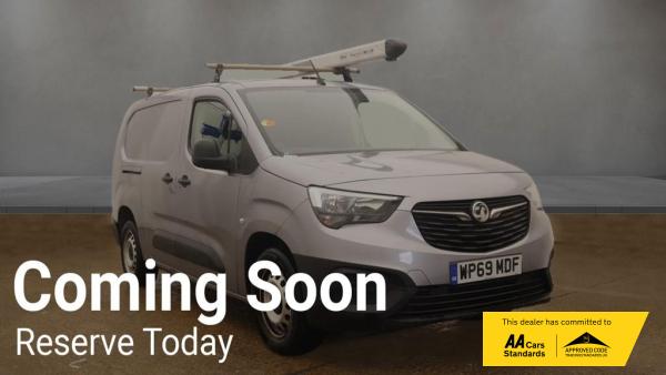 Vauxhall Combo 1.5 Turbo D 2300 Edition Panel Van 4dr Diesel Manual L2 H1 Euro 6 (s/s) (100 ps)