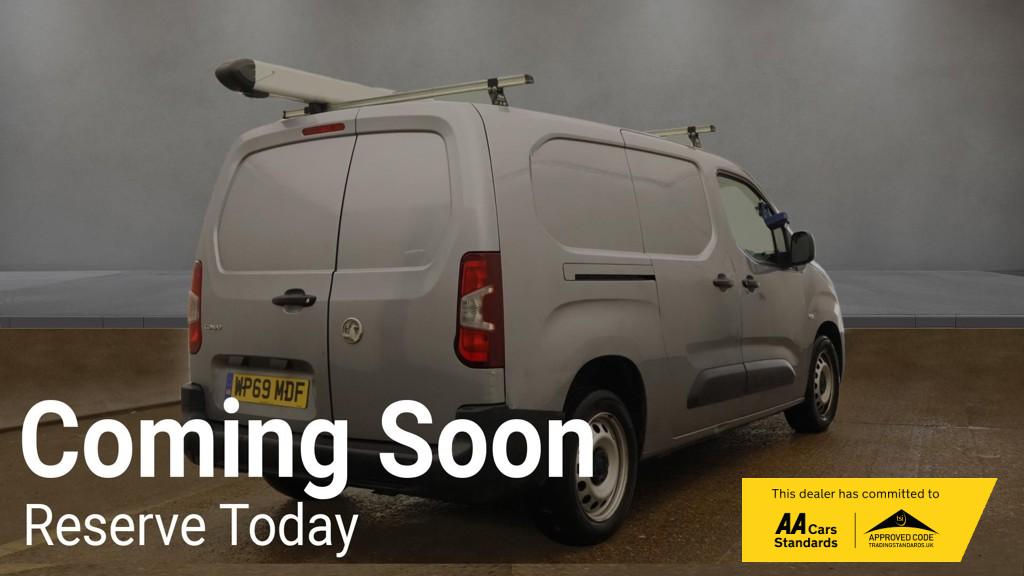 Vauxhall Combo 1.5 Turbo D 2300 Edition Panel Van 4dr Diesel Manual L2 H1 Euro 6 (s/s) (100 ps)