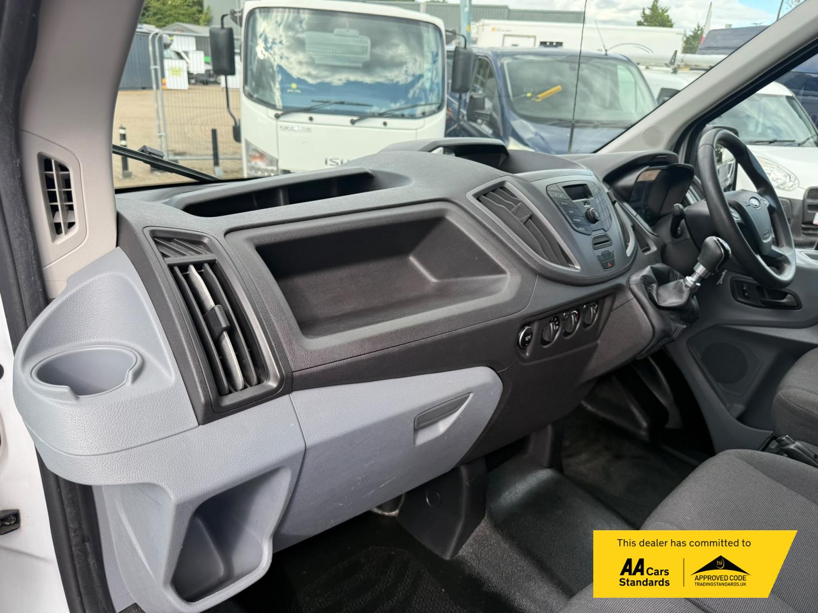 2019 Ford Transit 2.0 350 EcoBlue HD Leader Luton 3dr Diesel Manual RWD L3 Euro 6 (s/s) (165 ps) - Thumbnail 43