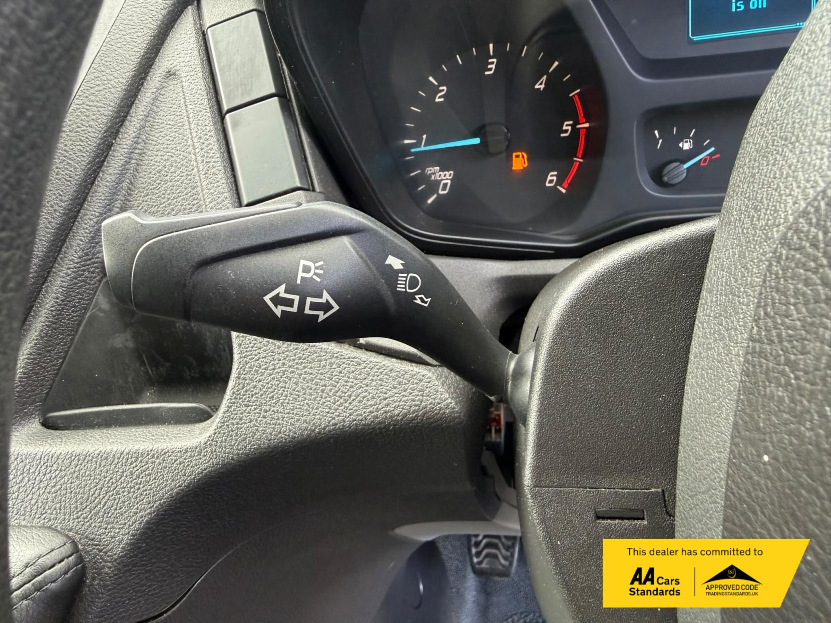 2019 Ford Transit 2.0 350 EcoBlue HD Leader Luton 3dr Diesel Manual RWD L3 Euro 6 (s/s) (165 ps) - Thumbnail 32