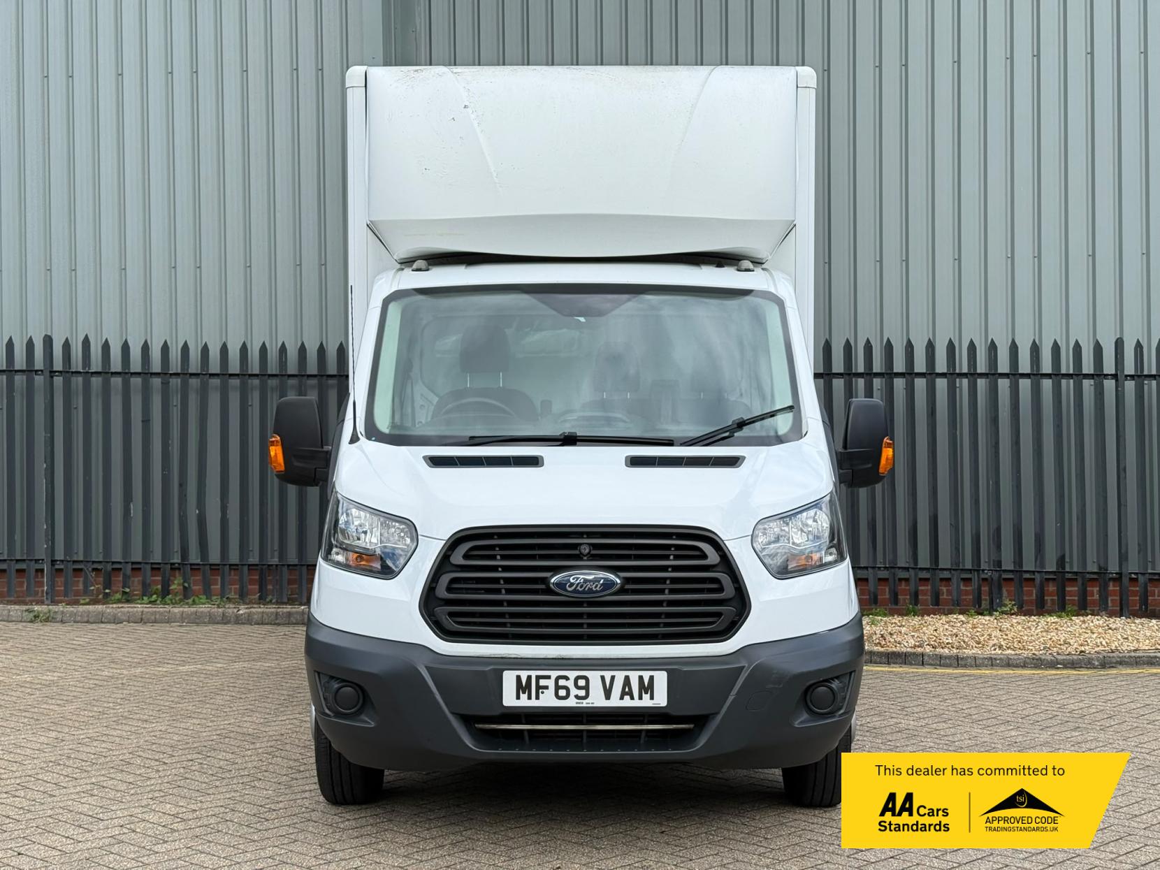 2019 Ford Transit 2.0 350 EcoBlue HD Leader Luton 3dr Diesel Manual RWD L3 Euro 6 (s/s) (165 ps) - Thumbnail 7