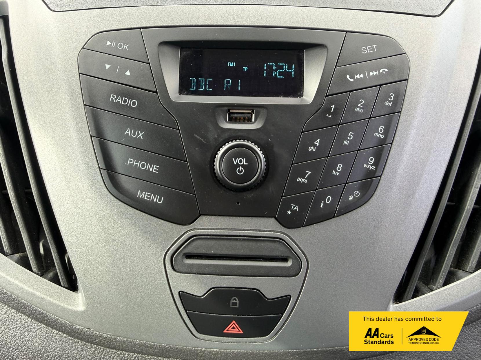 2019 Ford Transit 2.0 350 EcoBlue HD Leader Luton 3dr Diesel Manual RWD L3 Euro 6 (s/s) (165 ps) - Thumbnail 37