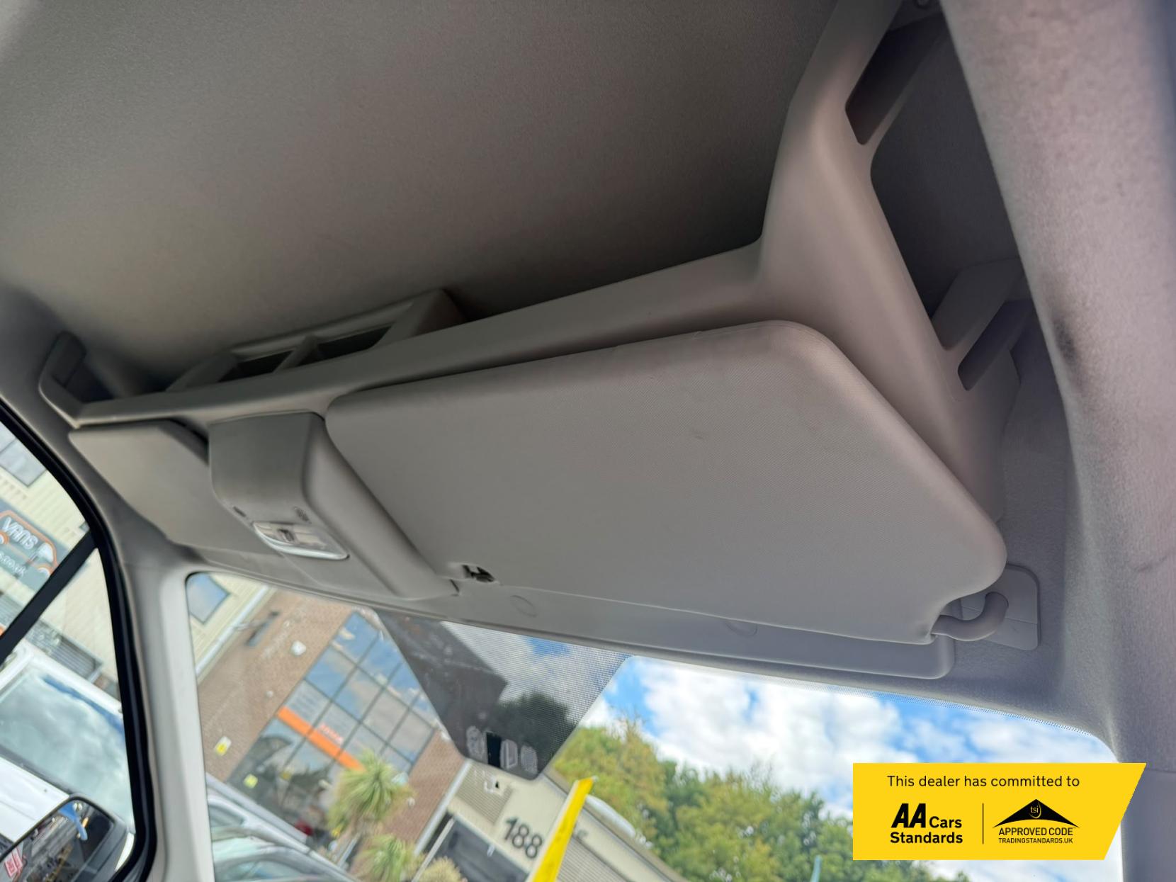 2019 Ford Transit 2.0 350 EcoBlue HD Leader Luton 3dr Diesel Manual RWD L3 Euro 6 (s/s) (165 ps) - Thumbnail 51