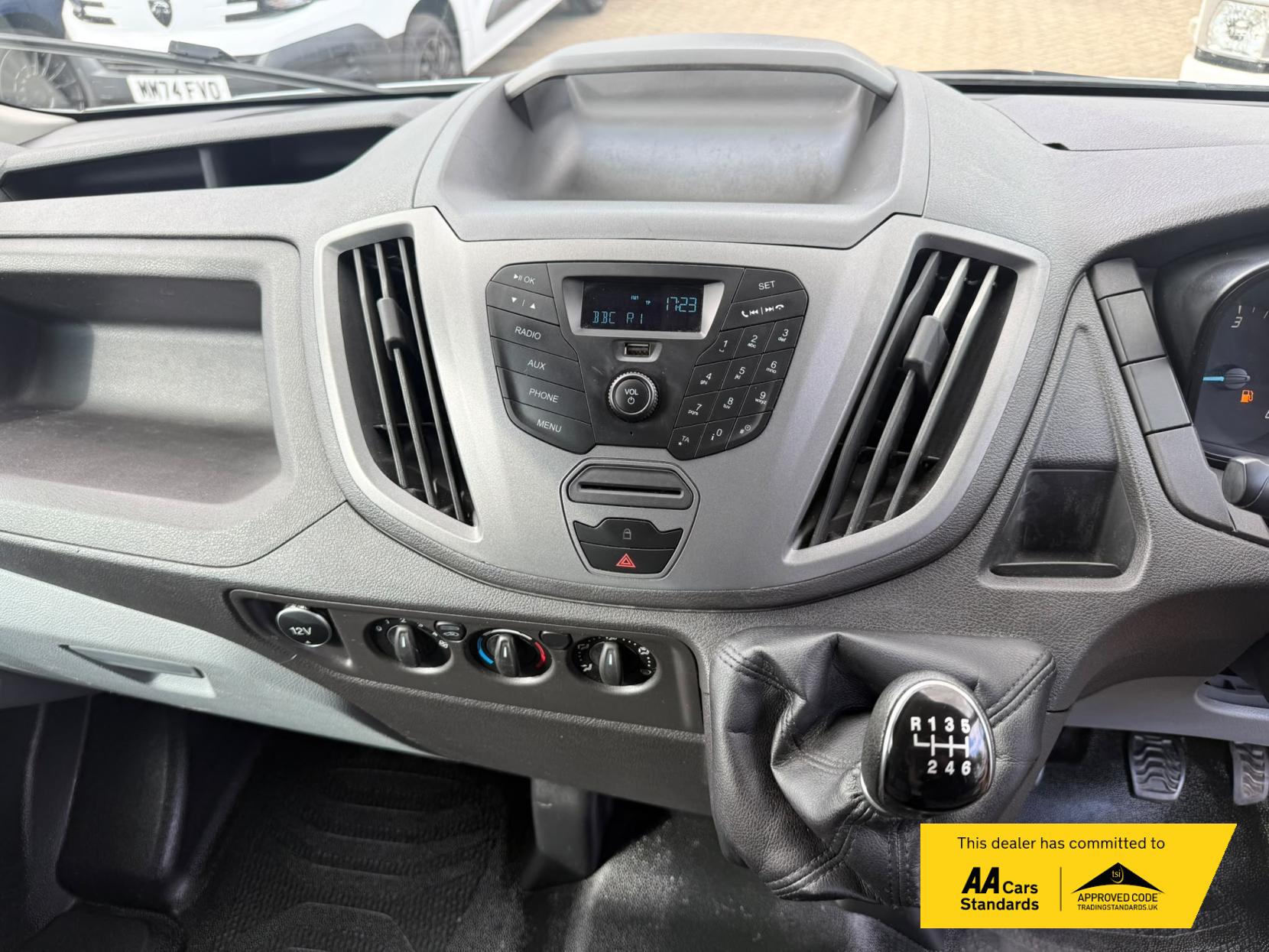 2019 Ford Transit 2.0 350 EcoBlue HD Leader Luton 3dr Diesel Manual RWD L3 Euro 6 (s/s) (165 ps) - Thumbnail 33