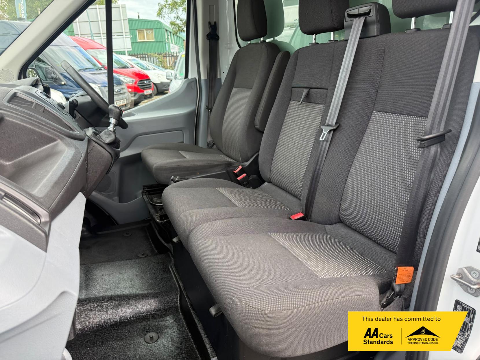2019 Ford Transit 2.0 350 EcoBlue HD Leader Luton 3dr Diesel Manual RWD L3 Euro 6 (s/s) (165 ps) - Thumbnail 49