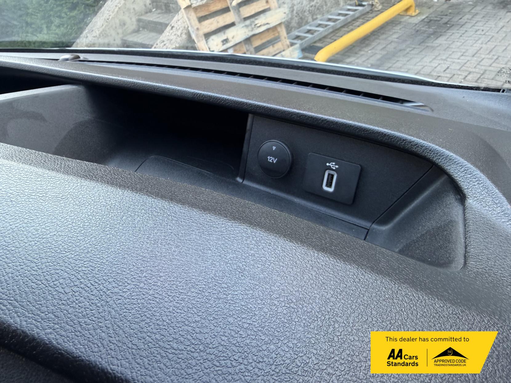 Ford Transit Custom 2.0 300 EcoBlue Limited Panel Van 5dr Diesel Manual L1 H1 Euro 6 (s/s) (130 ps)