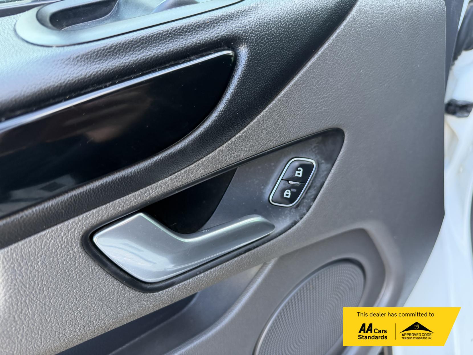 Ford Transit Custom 2.0 300 EcoBlue Limited Panel Van 5dr Diesel Manual L1 H1 Euro 6 (s/s) (130 ps)