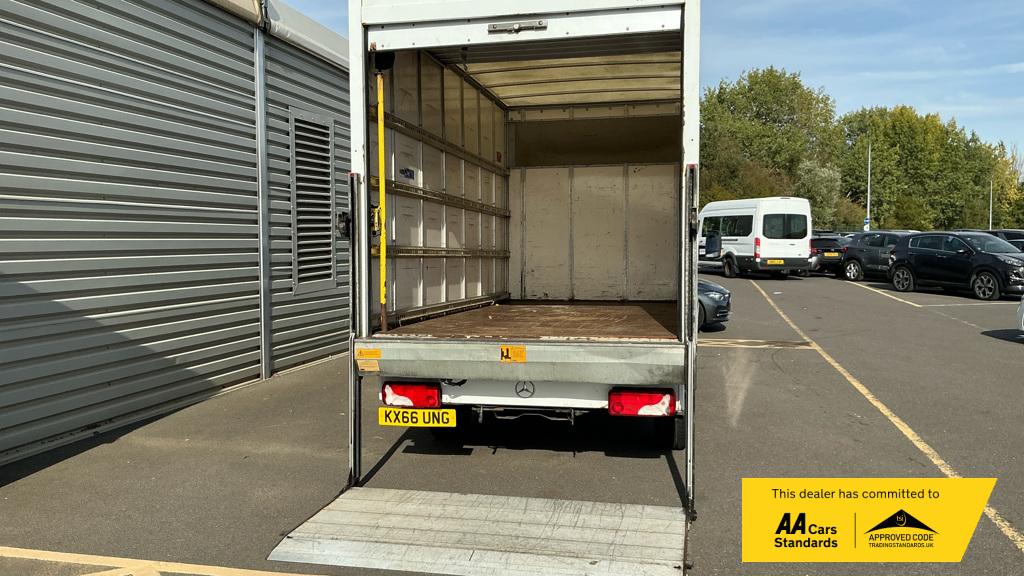 2016 Mercedes-Benz Sprinter 2.1 314 CDI Luton 2dr Diesel Manual RWD L3 (140 bhp) - Thumbnail 3
