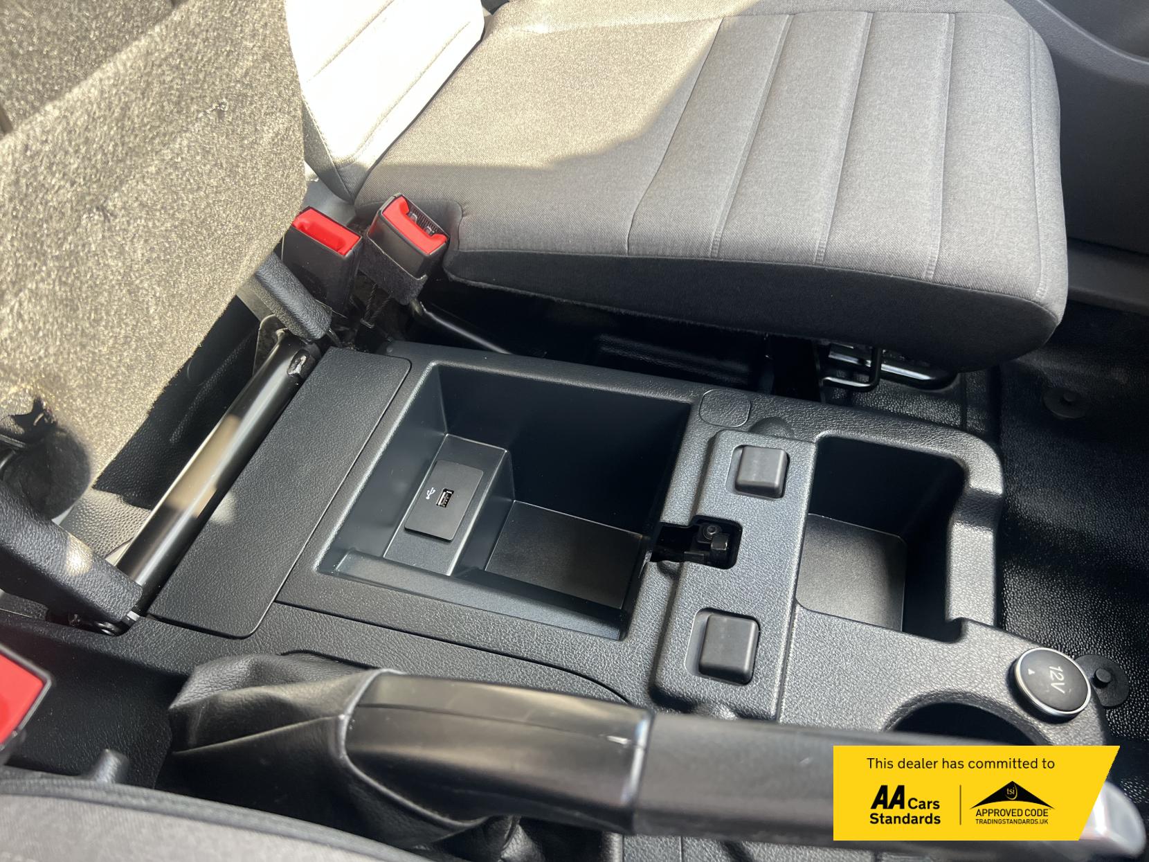 Ford Transit Connect 1.5 200 EcoBlue Limited Panel Van 5dr Diesel Manual L1 Euro 6 (s/s) (120 ps)