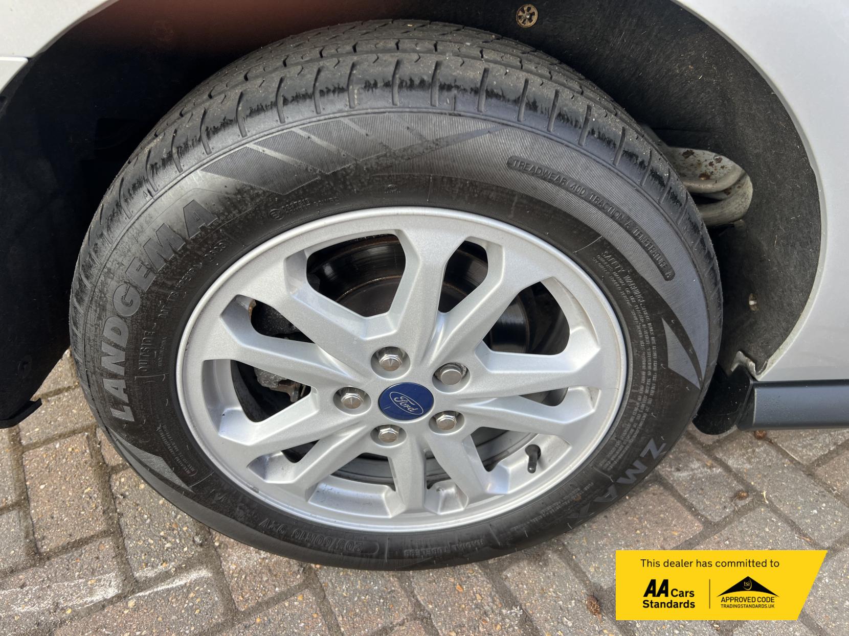 Ford Transit Connect 1.5 200 EcoBlue Limited Panel Van 5dr Diesel Manual L1 Euro 6 (s/s) (120 ps)
