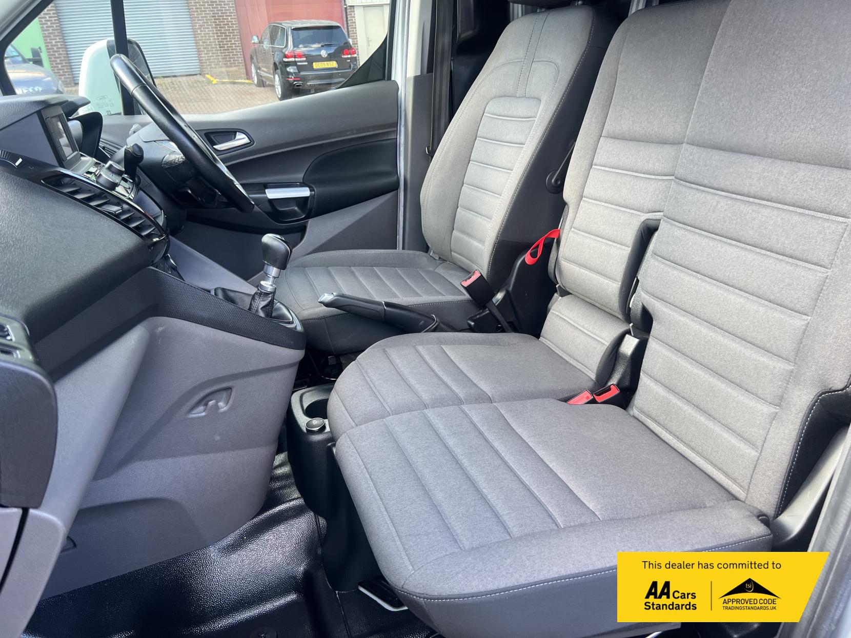 Ford Transit Connect 1.5 200 EcoBlue Limited Panel Van 5dr Diesel Manual L1 Euro 6 (s/s) (120 ps)