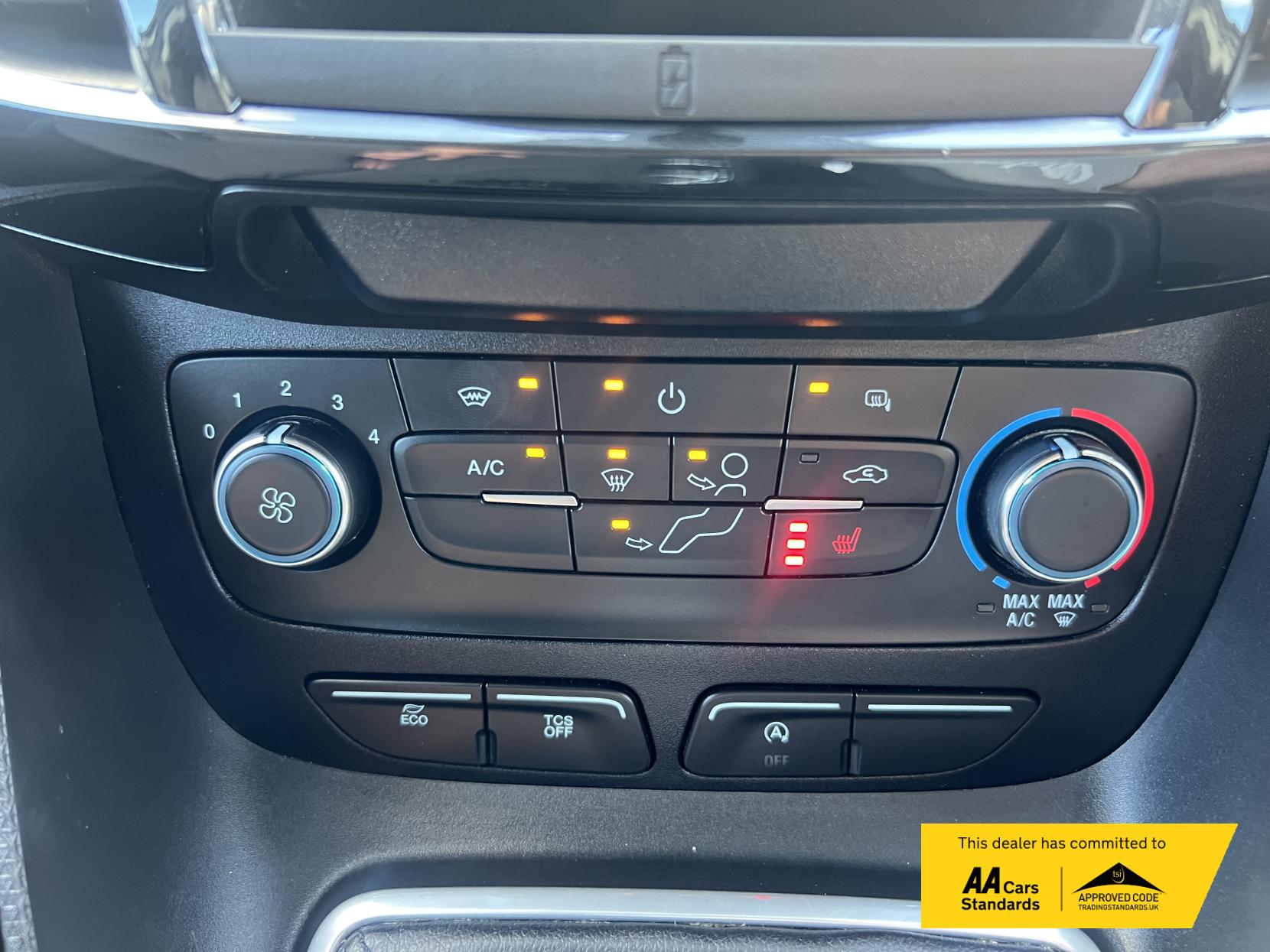 Ford Transit Connect 1.5 200 EcoBlue Limited Panel Van 5dr Diesel Manual L1 Euro 6 (s/s) (120 ps)