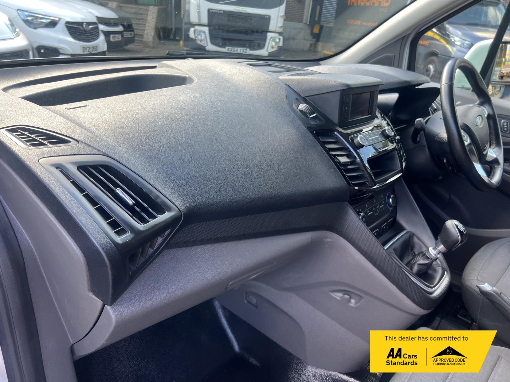 Ford Transit Connect 1.5 200 EcoBlue Limited Panel Van 5dr Diesel Manual L1 Euro 6 (s/s) (120 ps)