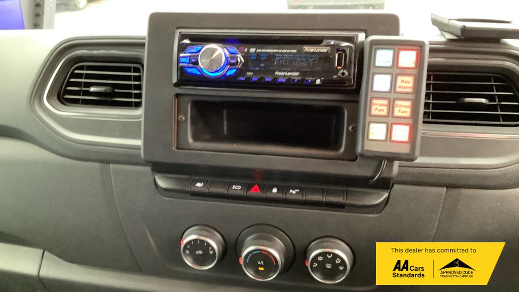 Vauxhall Movano 2.3 CDTi 3500 BiTurbo Edition Panel Van 5dr Diesel Manual FWD L2 H2 Euro 6 (135 ps)