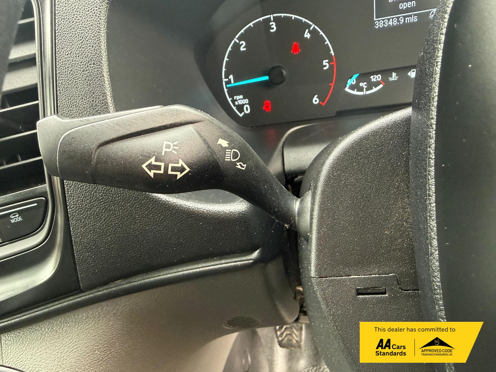 Ford Transit 2.0 350 EcoBlue Leader Tipper 2dr Diesel Manual RWD L3 Euro 6 (s/s) (1-Stop, Tool Pod) (130 ps)