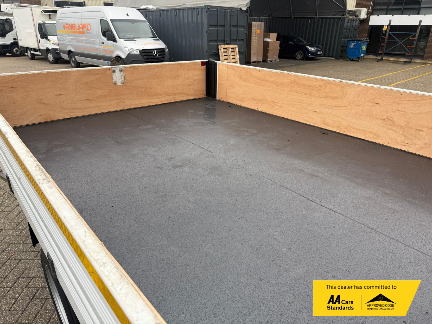 Ford Transit 2.0 350 EcoBlue Leader Tipper 2dr Diesel Manual RWD L3 Euro 6 (s/s) (1-Stop, Tool Pod) (130 ps)