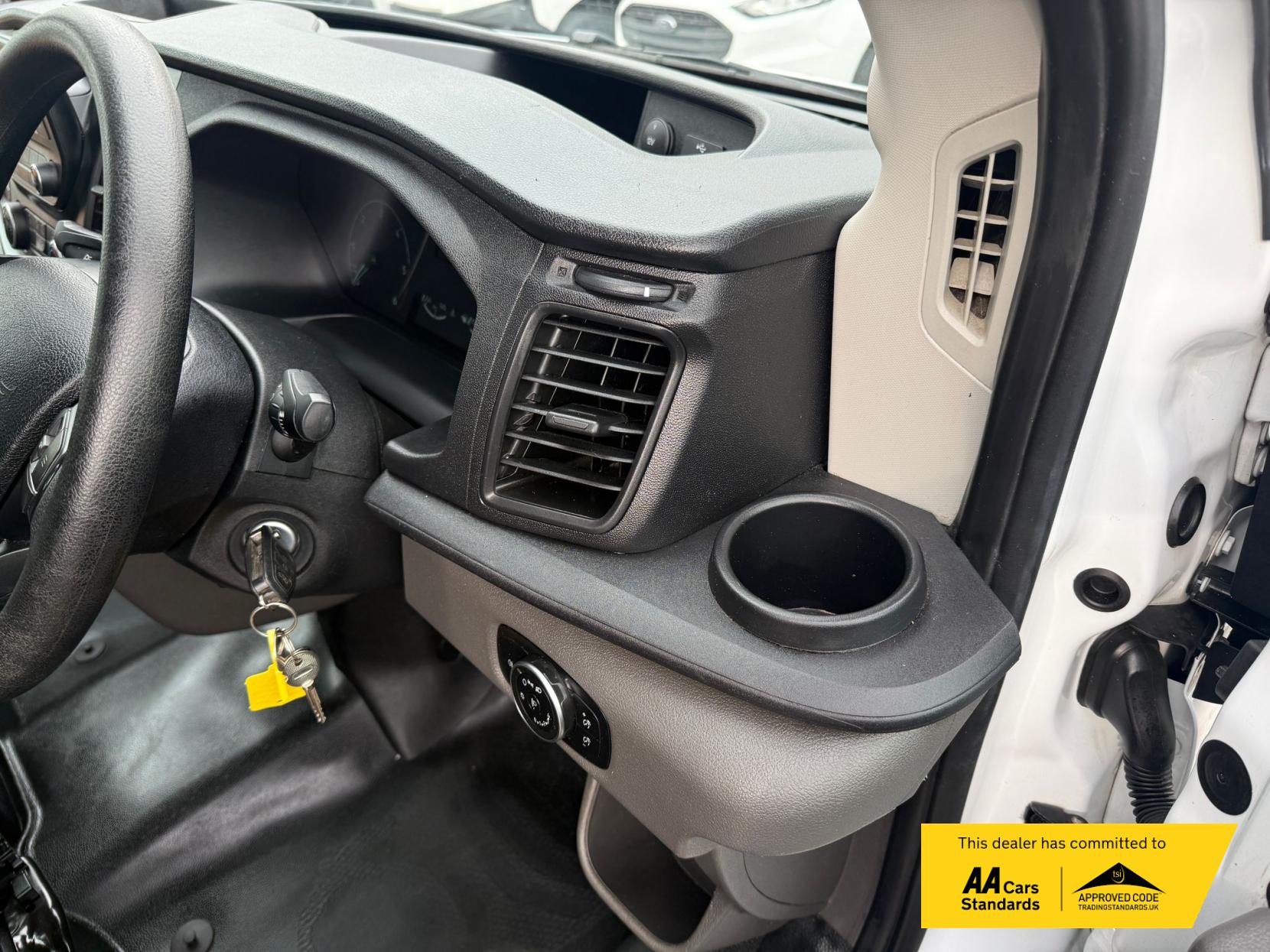 Ford Transit 2.0 350 EcoBlue Leader Tipper 2dr Diesel Manual RWD L3 Euro 6 (s/s) (1-Stop, Tool Pod) (130 ps)