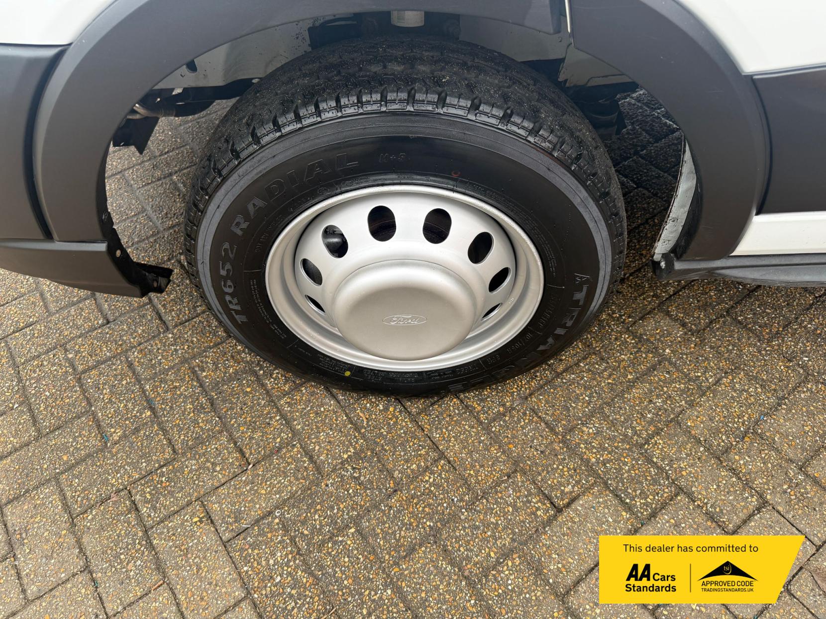 Ford Transit 2.0 350 EcoBlue Leader Tipper 2dr Diesel Manual RWD L3 Euro 6 (s/s) (1-Stop, Tool Pod) (130 ps)