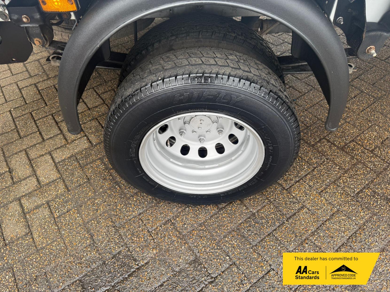 Ford Transit 2.0 350 EcoBlue Leader Tipper 2dr Diesel Manual RWD L3 Euro 6 (s/s) (1-Stop, Tool Pod) (130 ps)