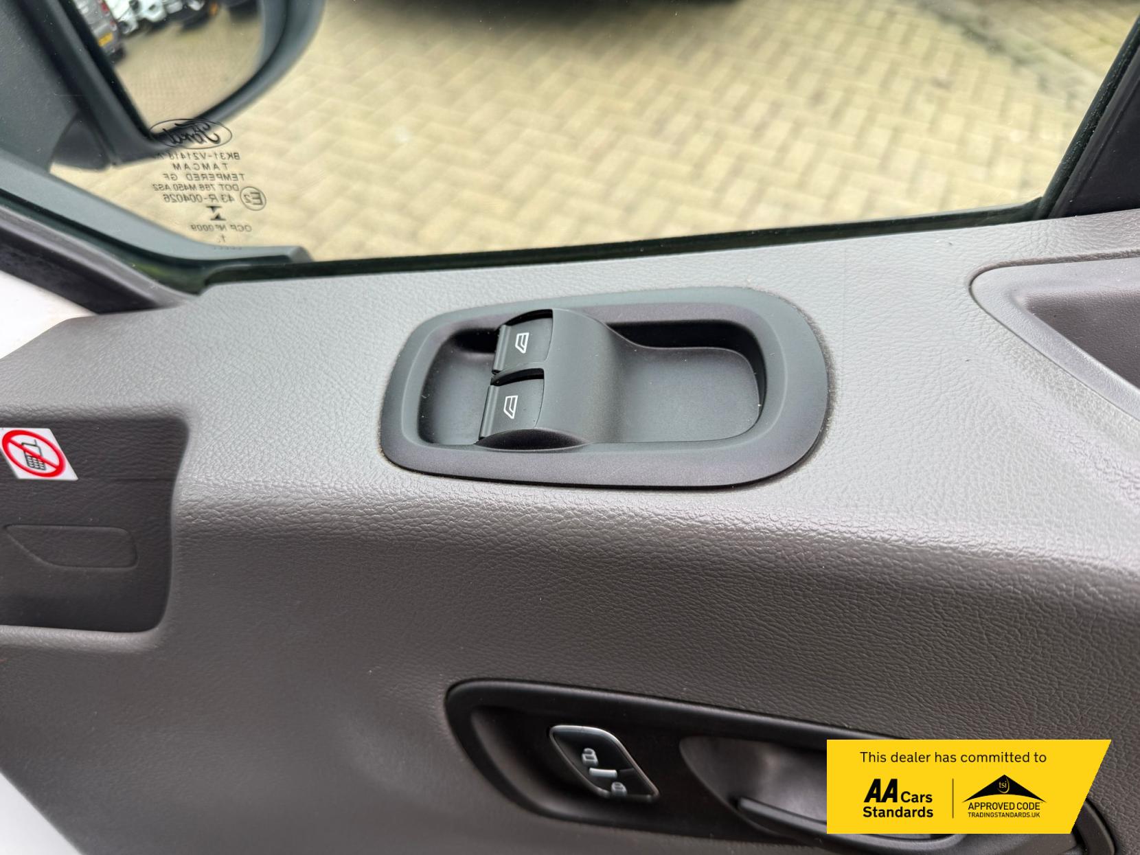 Ford Transit 2.0 350 EcoBlue Leader Tipper 2dr Diesel Manual RWD L3 Euro 6 (s/s) (1-Stop, Tool Pod) (130 ps)