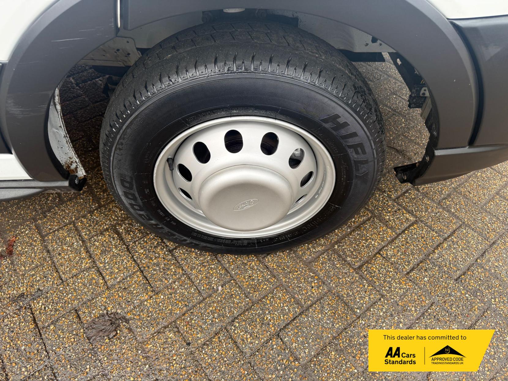 Ford Transit 2.0 350 EcoBlue Leader Tipper 2dr Diesel Manual RWD L3 Euro 6 (s/s) (1-Stop, Tool Pod) (130 ps)