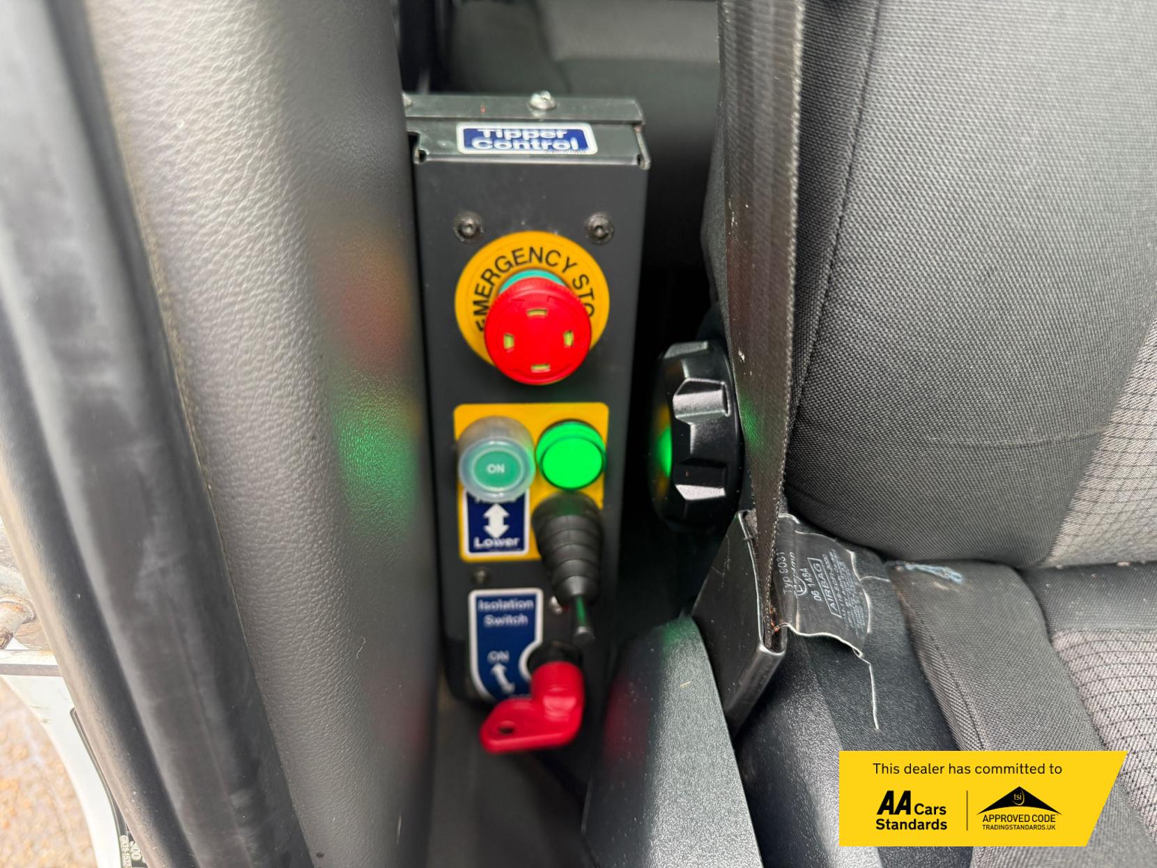 Ford Transit 2.0 350 EcoBlue Leader Tipper 2dr Diesel Manual RWD L3 Euro 6 (s/s) (1-Stop, Tool Pod) (130 ps)