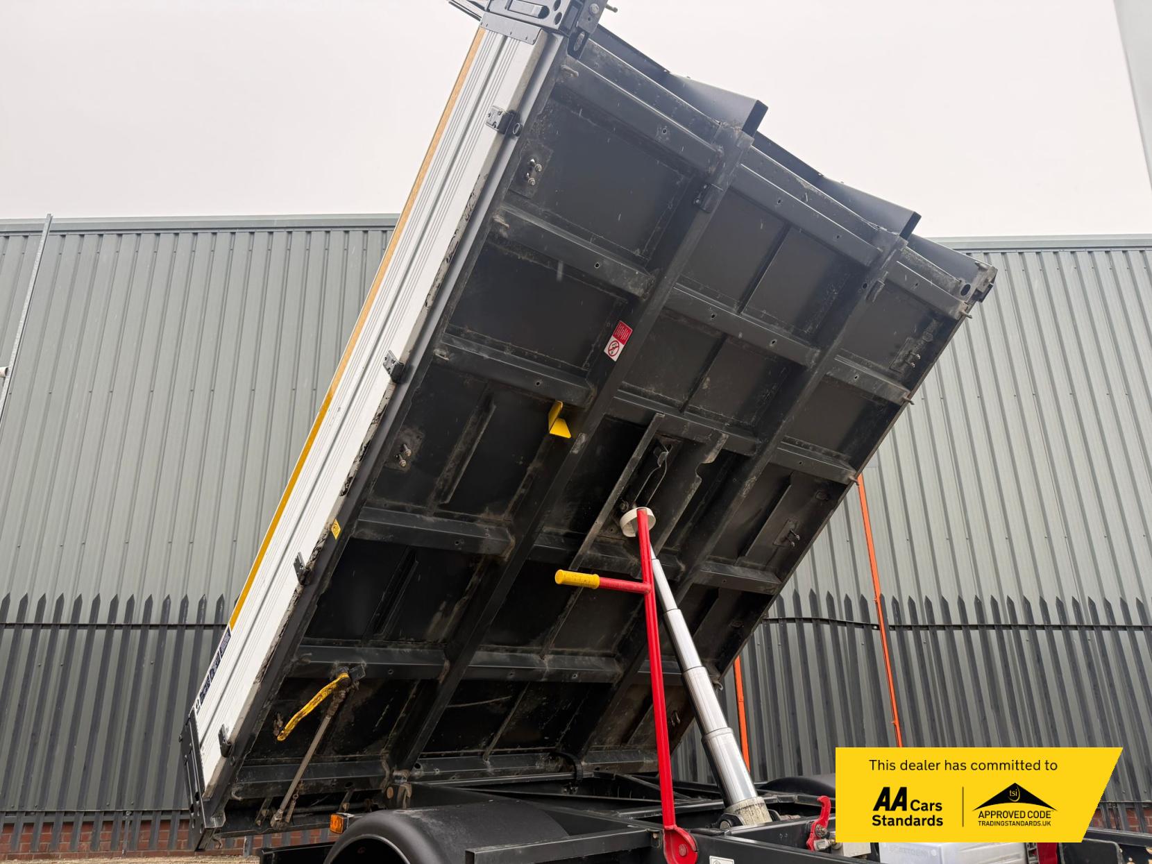 Ford Transit 2.0 350 EcoBlue Leader Tipper 2dr Diesel Manual RWD L3 Euro 6 (s/s) (1-Stop, Tool Pod) (130 ps)