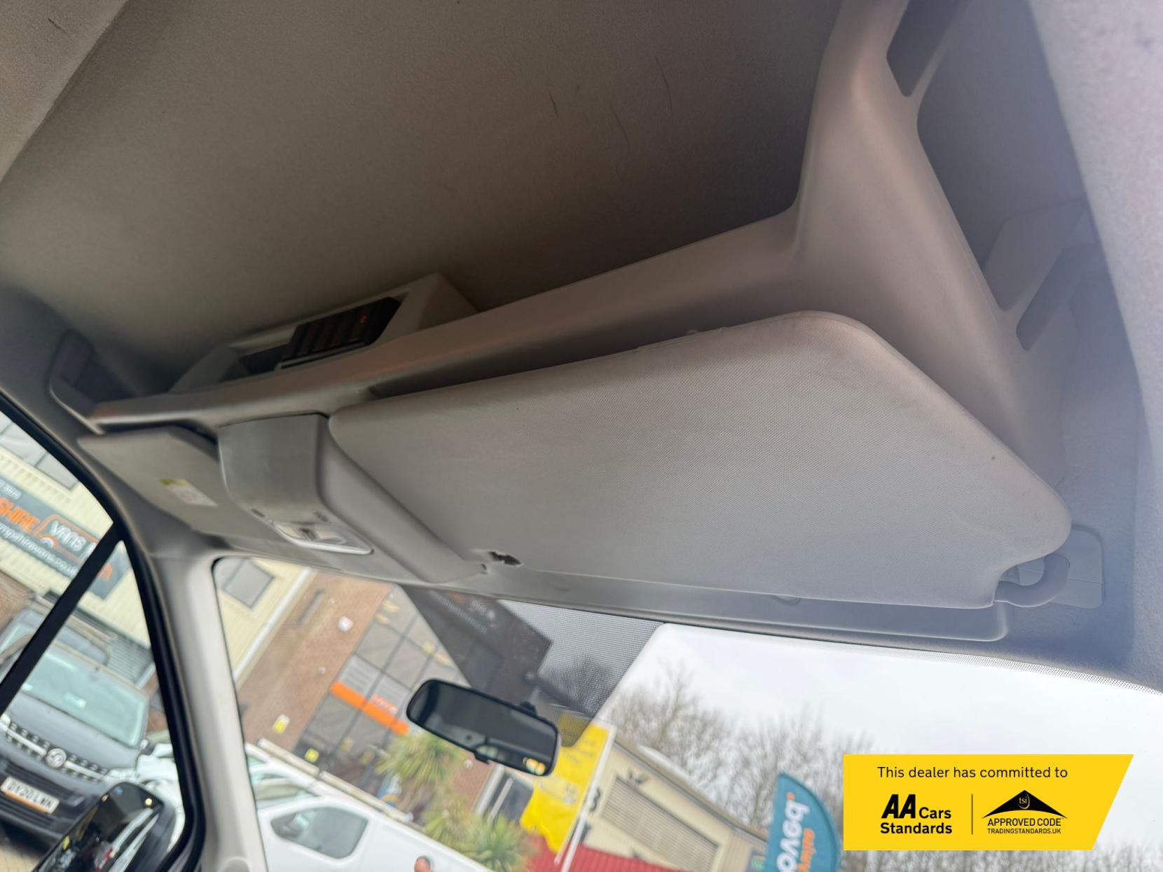 Ford Transit 2.0 350 EcoBlue Leader Tipper 2dr Diesel Manual RWD L3 Euro 6 (s/s) (1-Stop, Tool Pod) (130 ps)