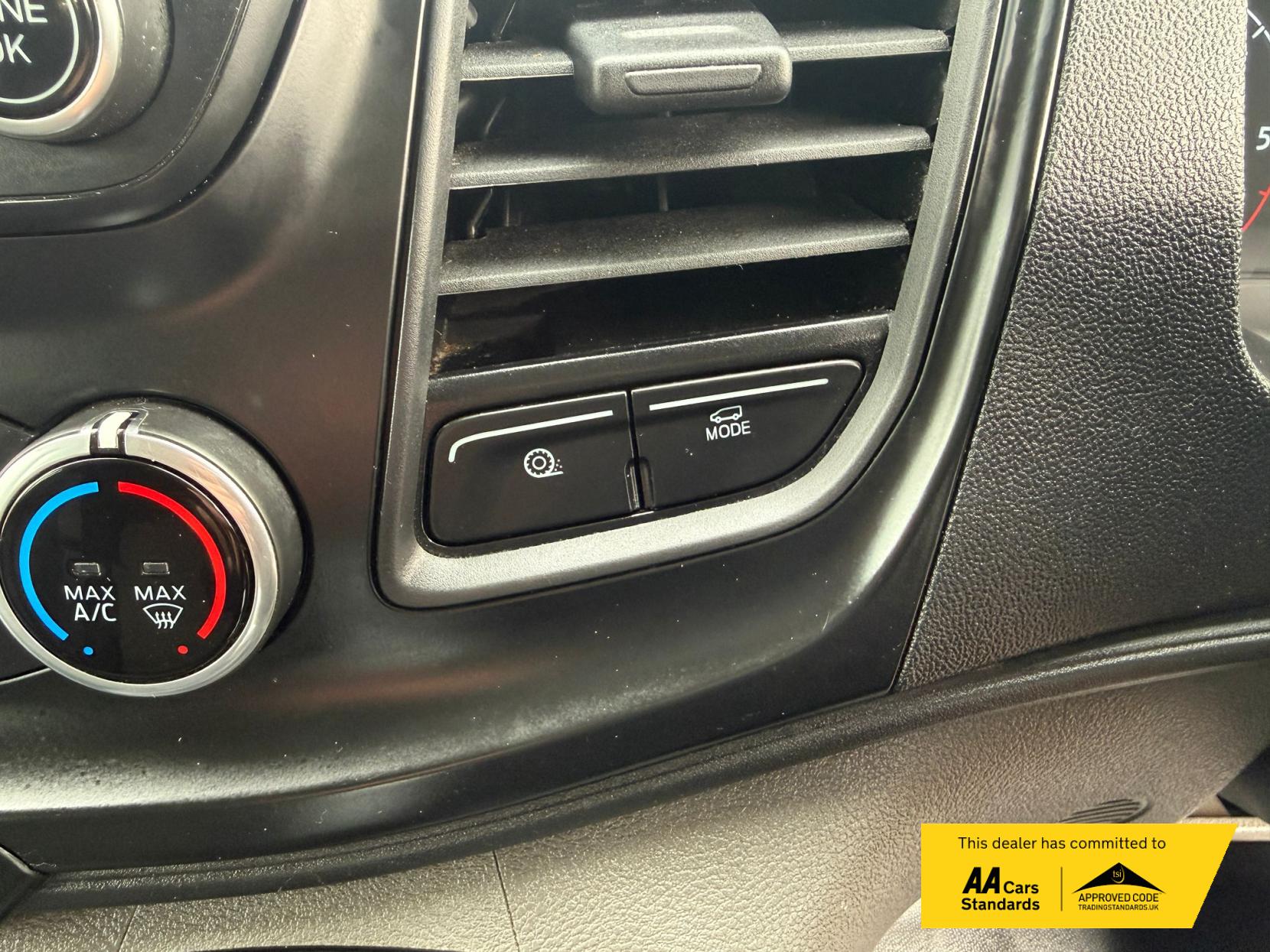 Ford Transit 2.0 350 EcoBlue Leader Tipper 2dr Diesel Manual RWD L3 Euro 6 (s/s) (1-Stop, Tool Pod) (130 ps)