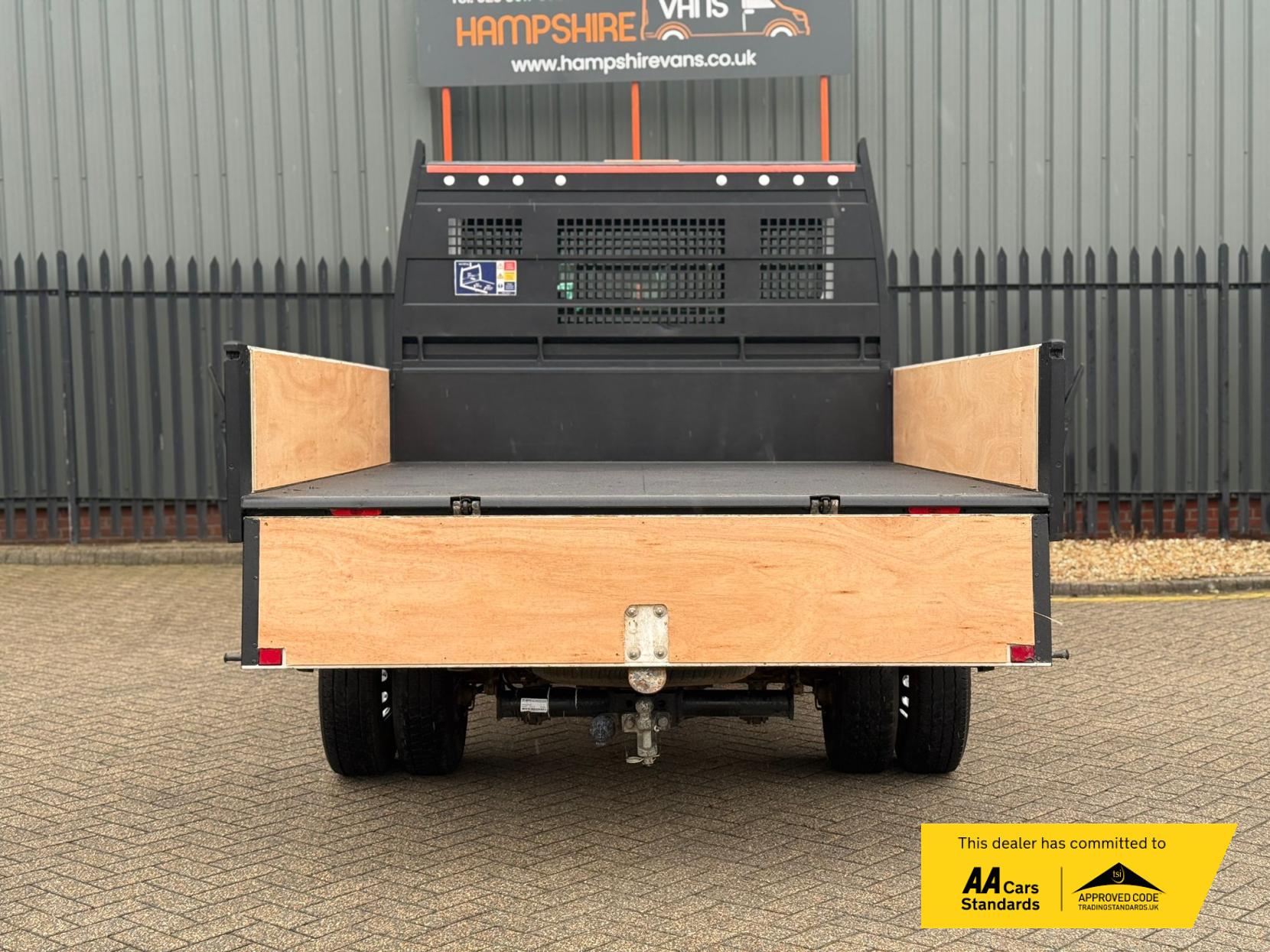 Ford Transit 2.0 350 EcoBlue Leader Tipper 2dr Diesel Manual RWD L3 Euro 6 (s/s) (1-Stop, Tool Pod) (130 ps)