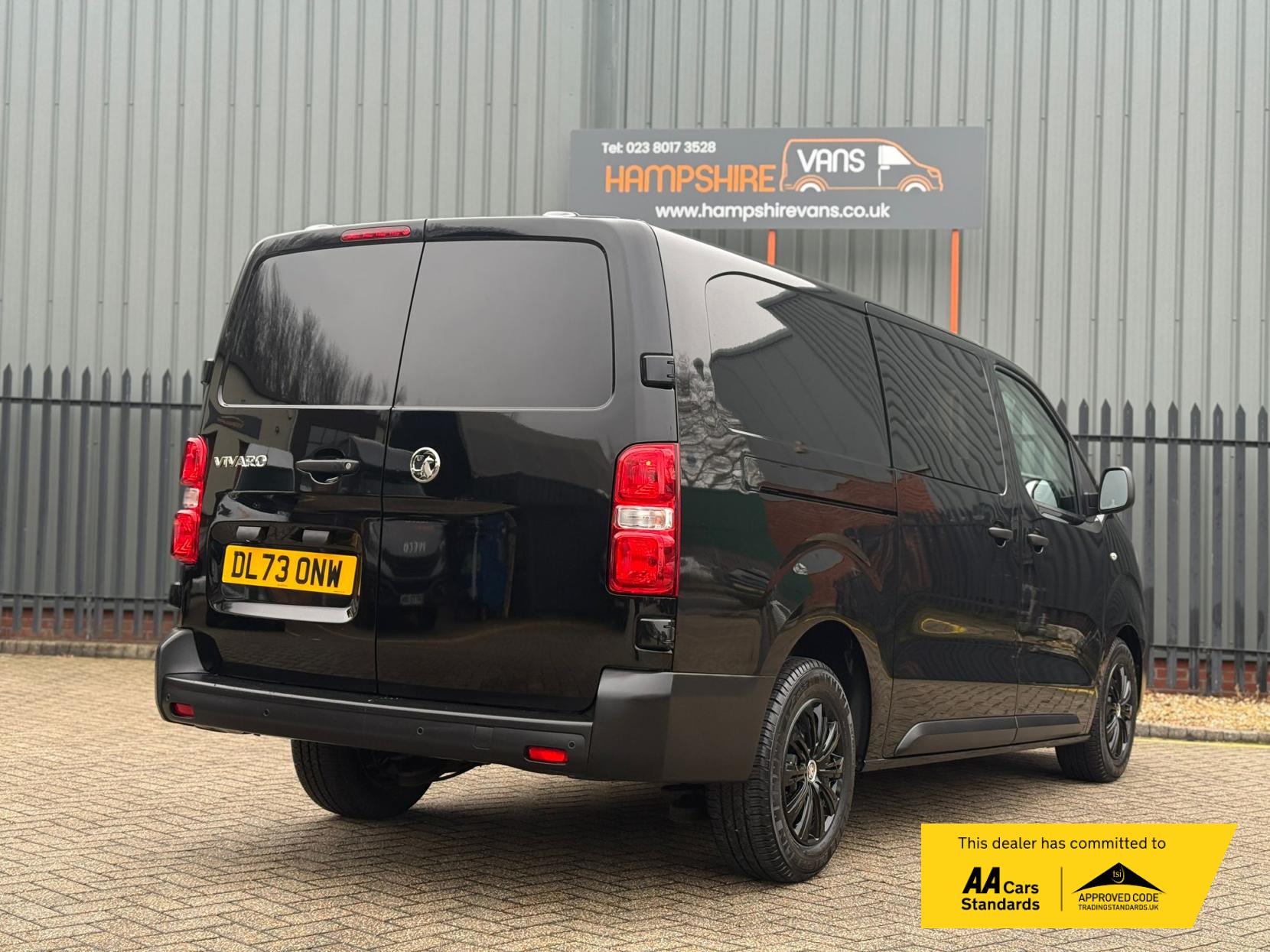 Vauxhall Vivaro 2.0 Turbo D 3100 Prime Crew Van Double Cab 6dr Diesel Manual L2 H1 Euro 6 (145 ps)