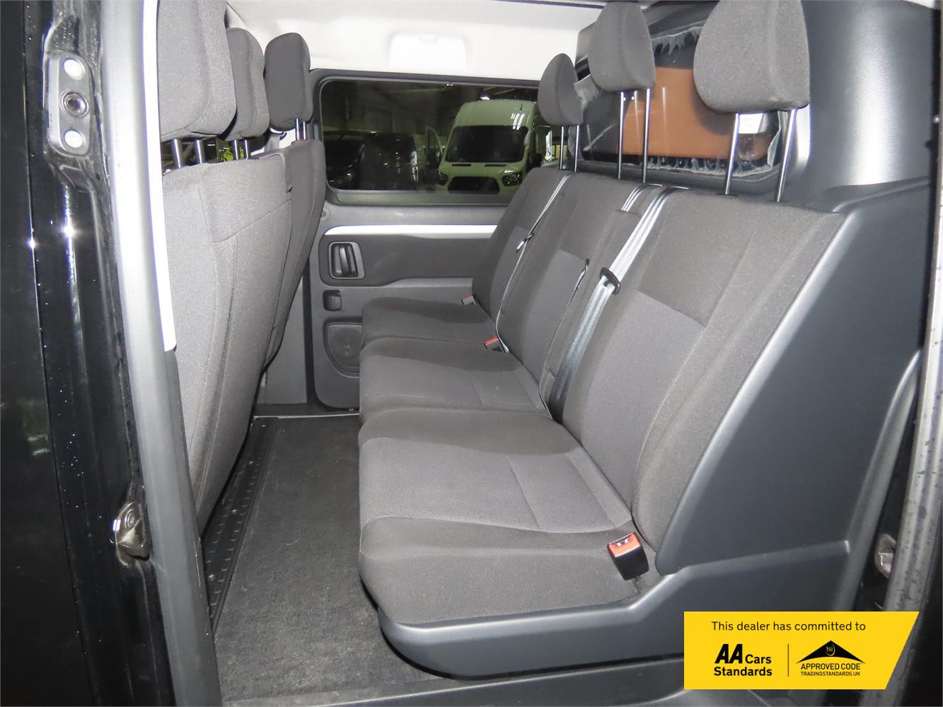 Vauxhall Vivaro 2.0 Turbo D 3100 Prime Crew Van Double Cab 6dr Diesel Manual L2 H1 Euro 6 (145 ps)