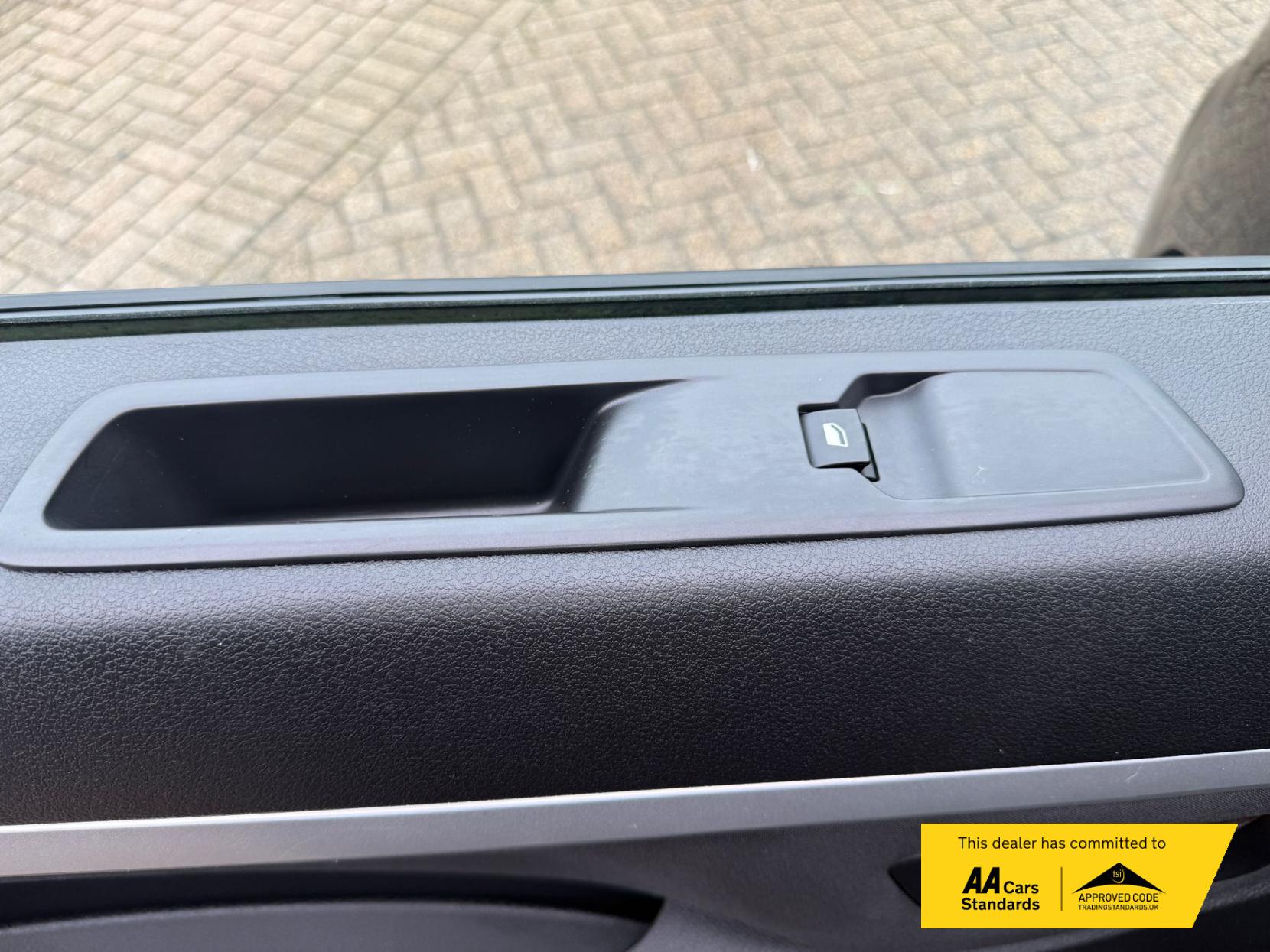 Vauxhall Vivaro 2.0 Turbo D 3100 Prime Crew Van Double Cab 6dr Diesel Manual L2 H1 Euro 6 (145 ps)