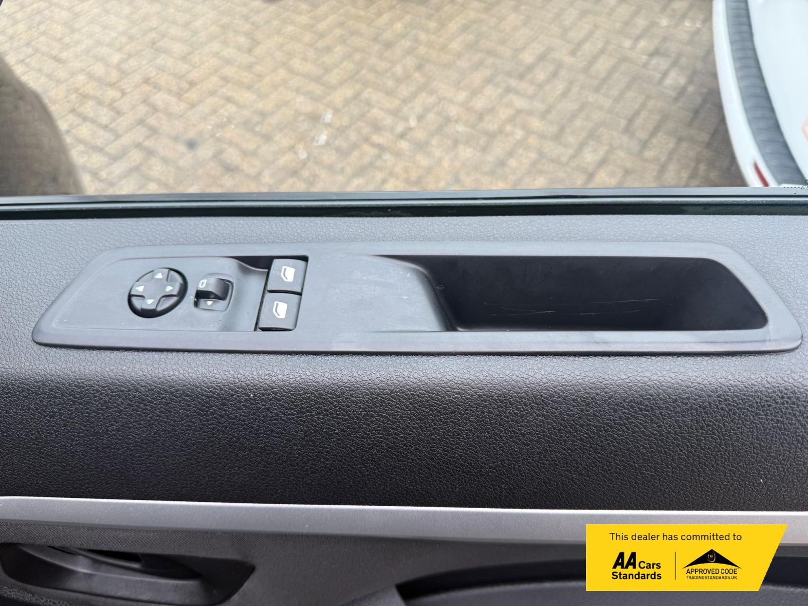 Vauxhall Vivaro 2.0 Turbo D 3100 Prime Crew Van Double Cab 6dr Diesel Manual L2 H1 Euro 6 (145 ps)