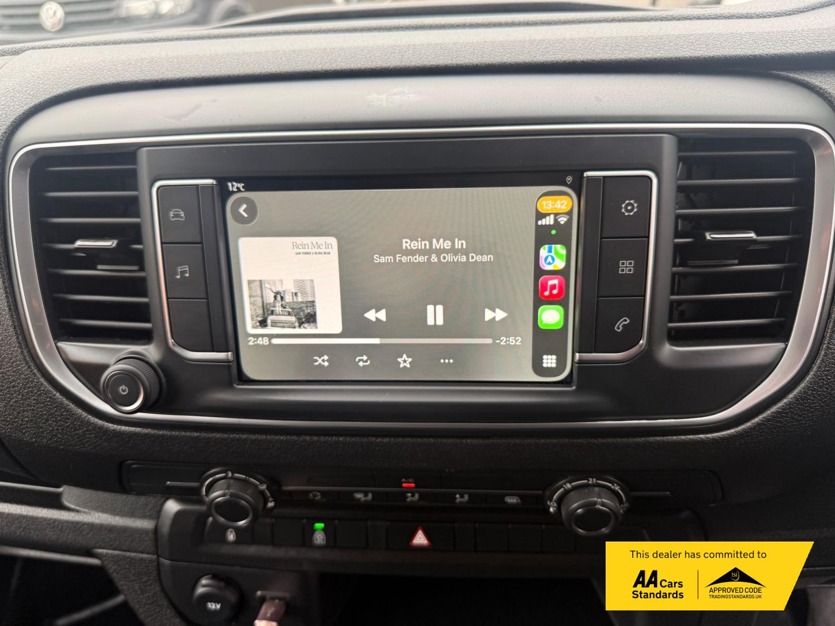 Vauxhall Vivaro 2.0 Turbo D 3100 Prime Crew Van Double Cab 6dr Diesel Manual L2 H1 Euro 6 (145 ps)