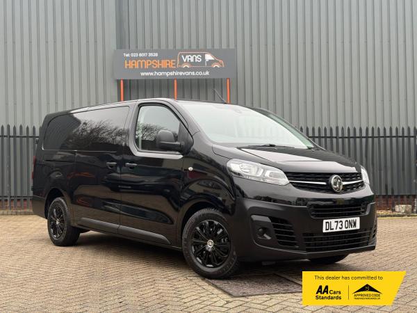 Vauxhall Vivaro 2.0 Turbo D 3100 Prime Crew Van Double Cab 6dr Diesel Manual L2 H1 Euro 6 (145 ps)