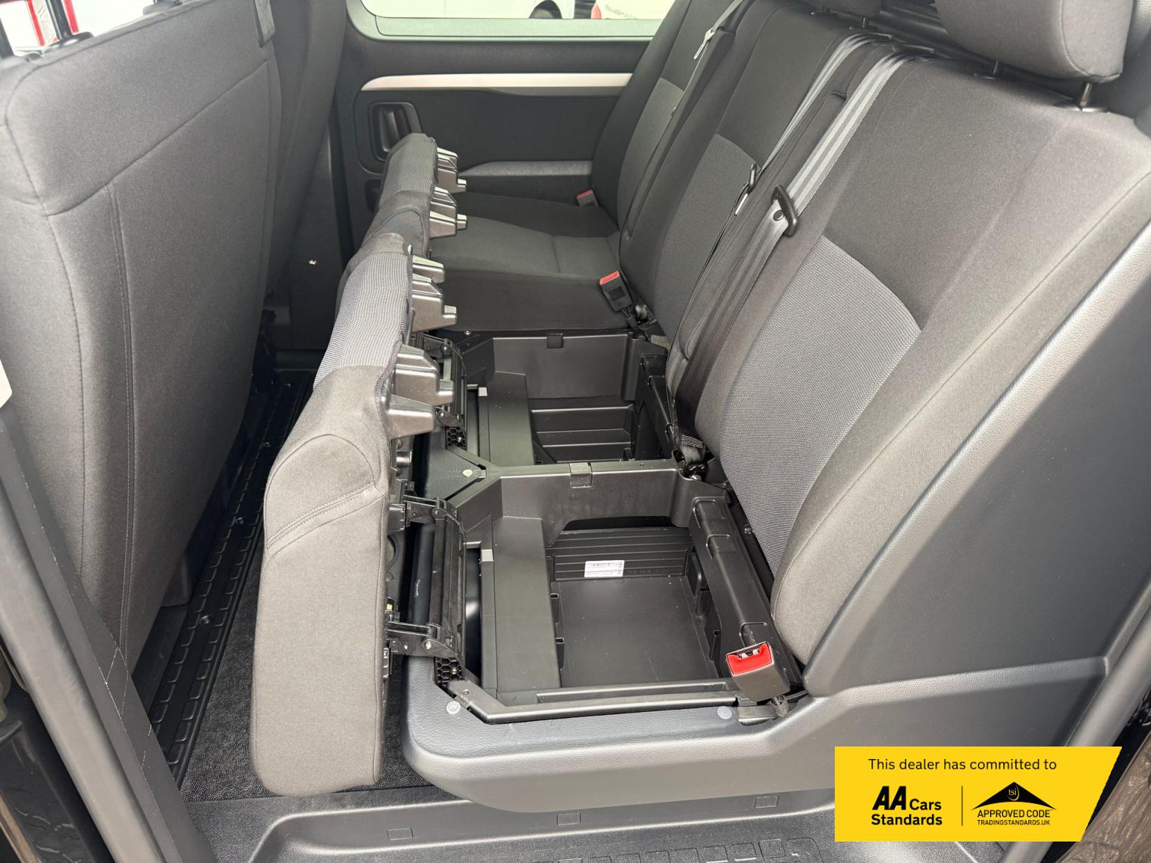 Vauxhall Vivaro 2.0 Turbo D 3100 Prime Crew Van Double Cab 6dr Diesel Manual L2 H1 Euro 6 (145 ps)