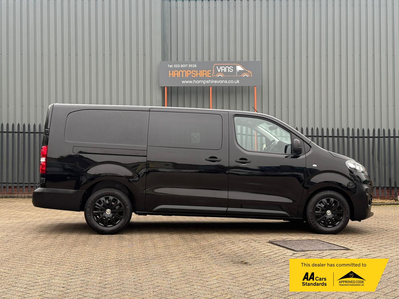 Vauxhall Vivaro 2.0 Turbo D 3100 Prime Crew Van Double Cab 6dr Diesel Manual L2 H1 Euro 6 (145 ps)