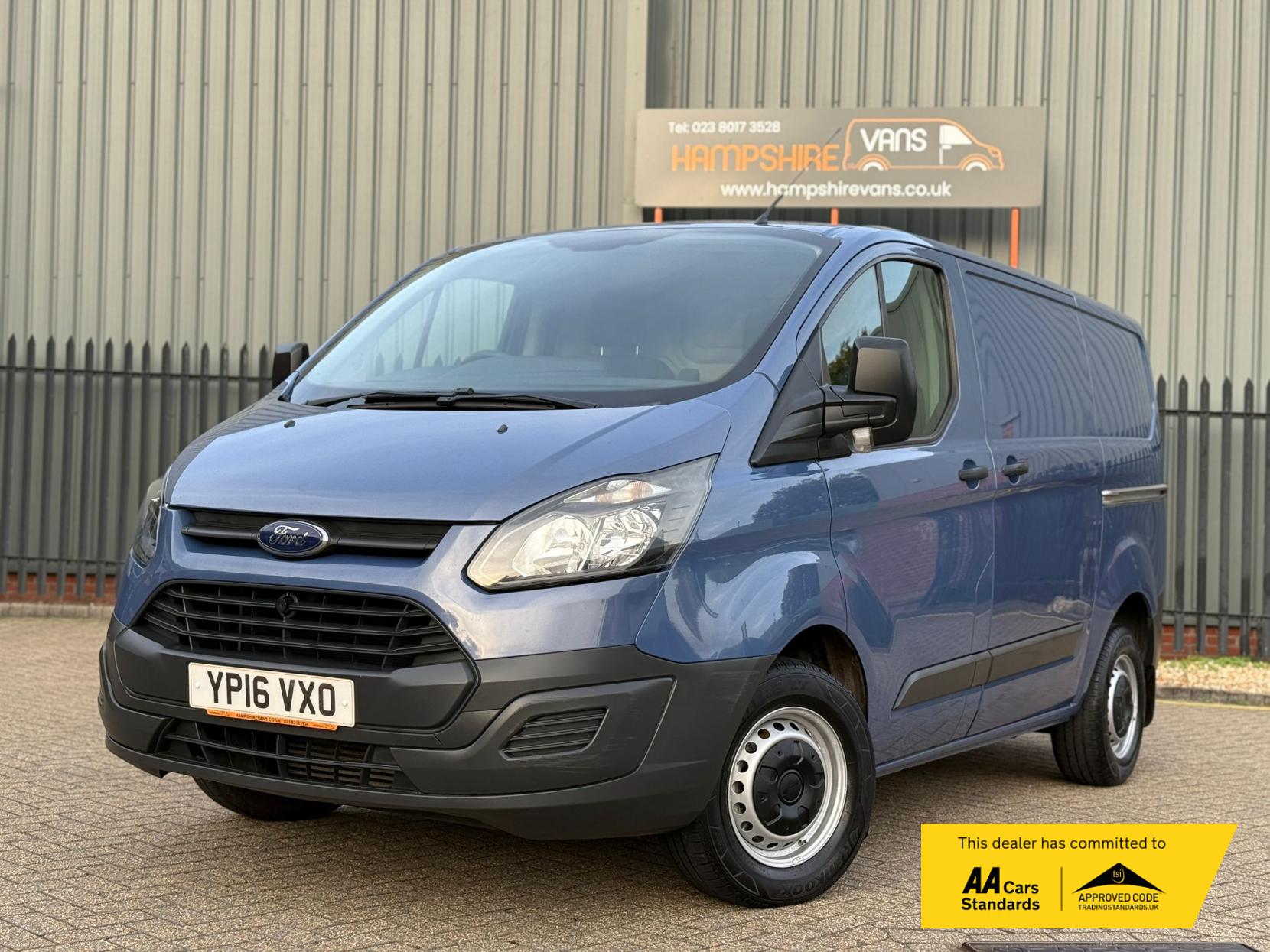 Ford Transit Custom 2.2 TDCi 290 Panel Van 5dr Diesel Manual L1 H1 (186 g/km, 98 bhp)