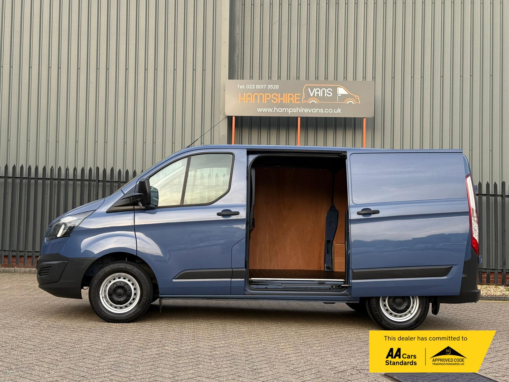 Ford Transit Custom 2.2 TDCi 290 Panel Van 5dr Diesel Manual L1 H1 (186 g/km, 98 bhp)