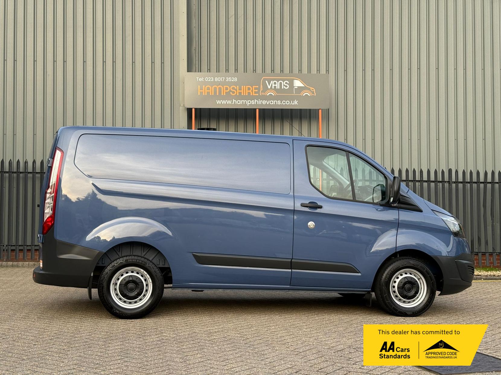 Ford Transit Custom 2.2 TDCi 290 Panel Van 5dr Diesel Manual L1 H1 (186 g/km, 98 bhp)